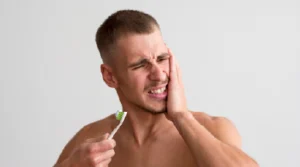 6 نصائح لعلاج حساسية الأسنان بعد التبييض